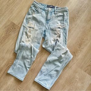 Hollister High Rise Mom Jeans